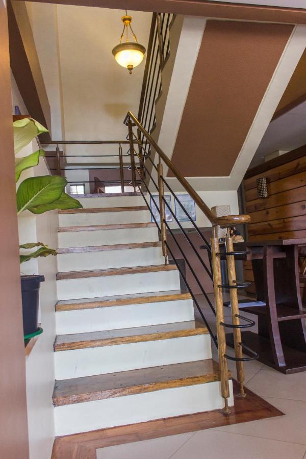 The Half House By Elmar Cabin Baguio City Екстер'єр фото