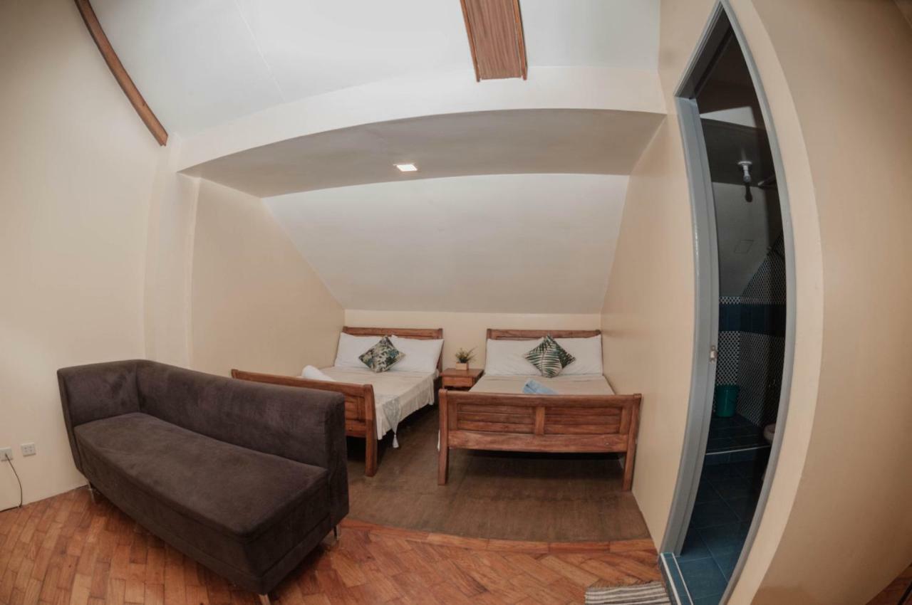 The Half House By Elmar Cabin Baguio City Екстер'єр фото