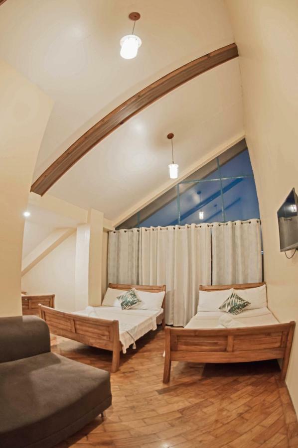 The Half House By Elmar Cabin Baguio City Екстер'єр фото
